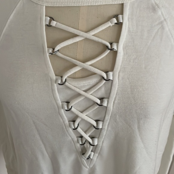 Cable & Gauge white large shirt. - Picture 3 of 6